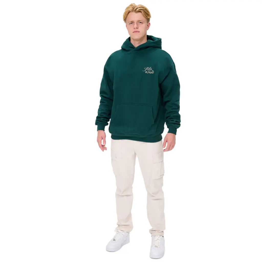 model-hoodie-retro-groen.webp